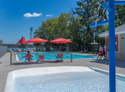 Piscine et pataugeoire municipales